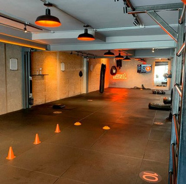 Imagem 2 da galeria do parceiro SWEAT 30 Min HIIT Fight
