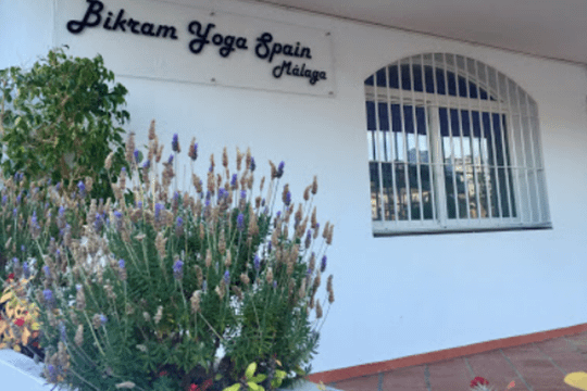 Imagen 2 de la galería del partner Bikram Yoga Spain Málaga