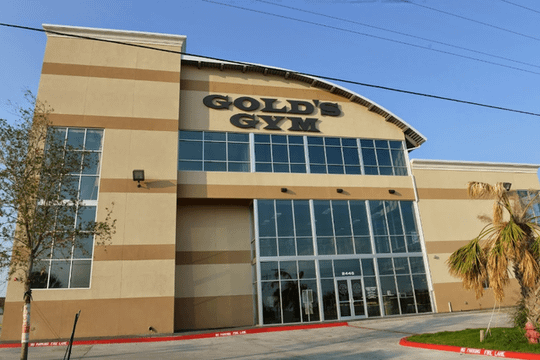 Image 2 from Gold's Gym Laredo North Central partner gallery