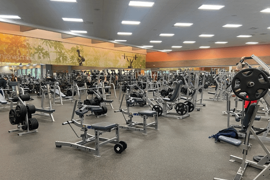 Image 1 from LA Fitness - LAKE GROVE partner gallery