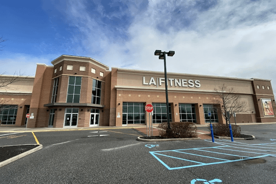 Image 2 from LA Fitness - LAKE GROVE partner gallery