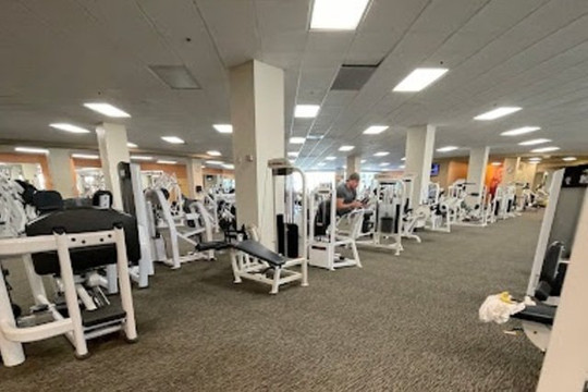 Image 1 from LA Fitness - SPRINGFIELD, PA partner gallery