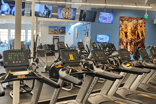 Image 1 from Gold's Gym Oxnard partner gallery