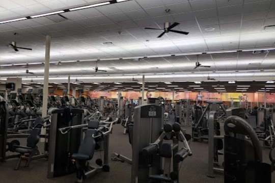 Image 1 from LA Fitness - SMITHTOWN partner gallery