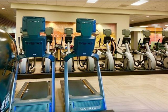 Image 2 from LA Fitness - Ballard partner gallery