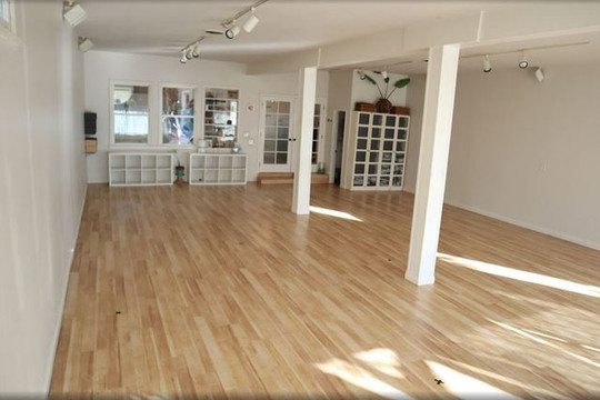 Image 3 from Round Willow Yoga partner gallery