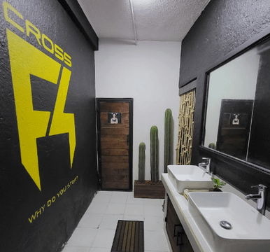 Imagen 2 de la galería del partner Cross F4