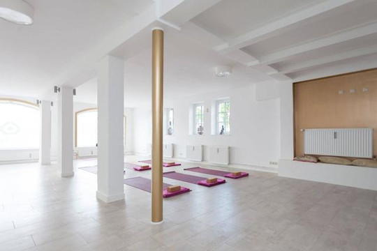 Bild 1 von YOGAme - Yoga und Meditation in Lübeck Partnergalerie