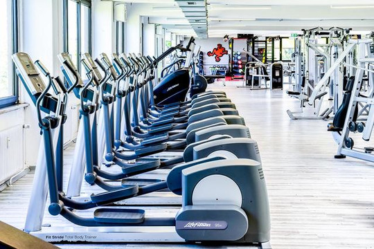 Bild 2 von all inclusive FITNESS München-Haar Partnergalerie
