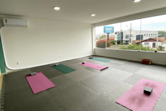 Imagem 1 da galeria do parceiro Atman Centro de Yoga e Meditação