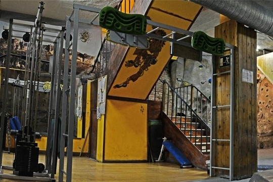 Imagen 3 de la galería del partner Salamandra Boulder Café Rocodromo