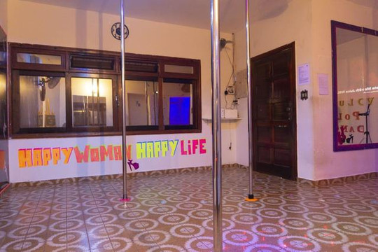 Imagem 3 da galeria do parceiro Volupia Pole Dance - 2 Unidade