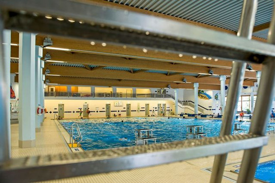 Bild 1 von Hallenbad Höchst Partnergalerie