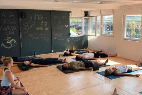Bild 1 von Yoga Nebenan @ Isarauen (Tierparkseite) Partnergalerie
