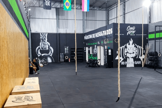Imagem 1 da galeria do parceiro Cross Hero Barra do Jucu - Academia Box de Crossfit/Crosstraining