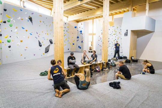 Bild 1 von Chimpanzodrome Kletter- und Boulderhalle Partnergalerie
