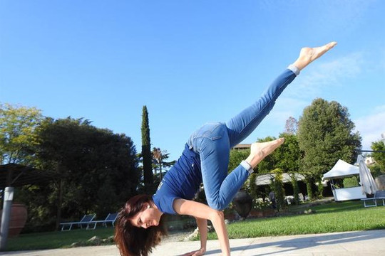 Imagem 2 da galeria do parceiro DeRose Method Connection Live Class - One Line