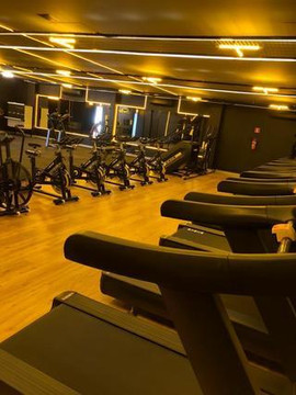 Imagem 3 da galeria do parceiro Academia One More Black