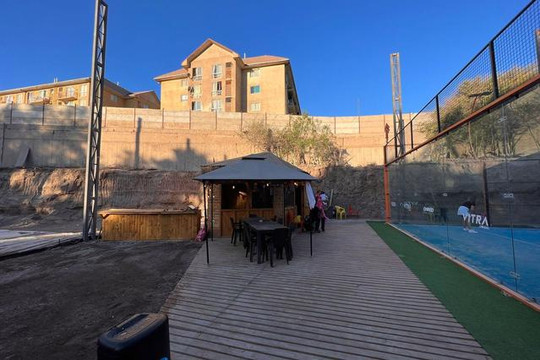 Imagen 3 de la galería del partner Atenas Padel Club