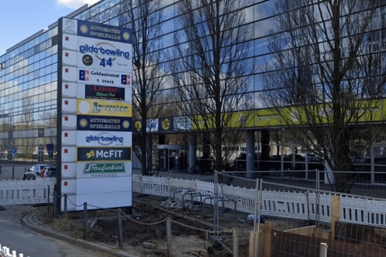 Bild 2 von McFIT Hamburg Othmarschen Partnergalerie