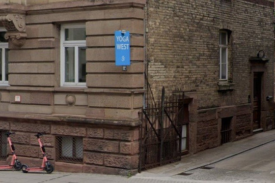 Bild 2 von YOGA WEST – Iyengar Yoga Stuttgart Partnergalerie