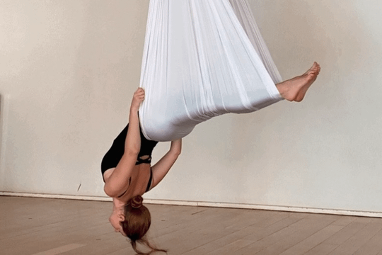 Imagen 3 de la galería del partner Aeroyoga con Mireia Cardona