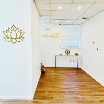Image 2 from Yoga on pine partner gallery