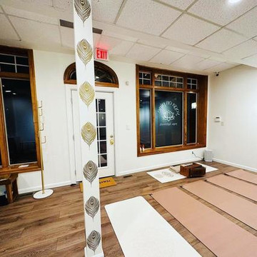Image 1 from Yoga on pine partner gallery