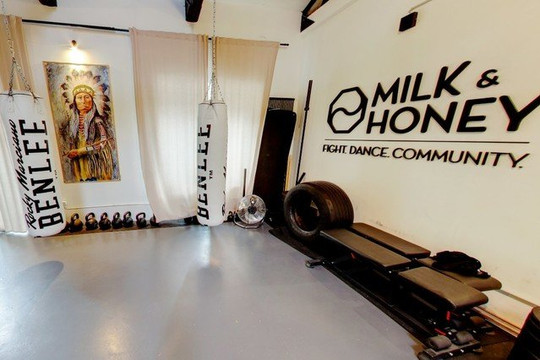 Bild 1 von MILK & HONEY Partnergalerie