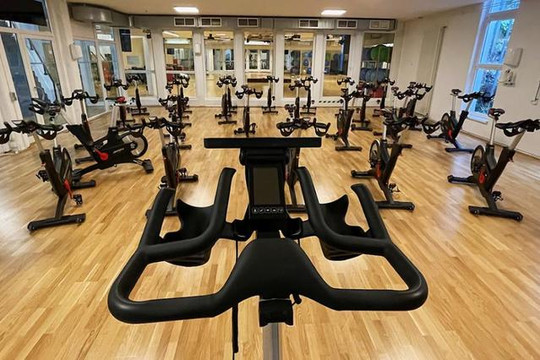Bild 3 von Black & White Fitness, Wellness, Health Partnergalerie
