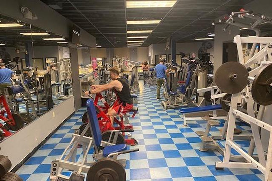 Image 3 from Platinum Fitness Center partner gallery