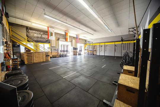 Bild 3 von CrossFit Wiesbaden Hasengartenstraße Partnergalerie
