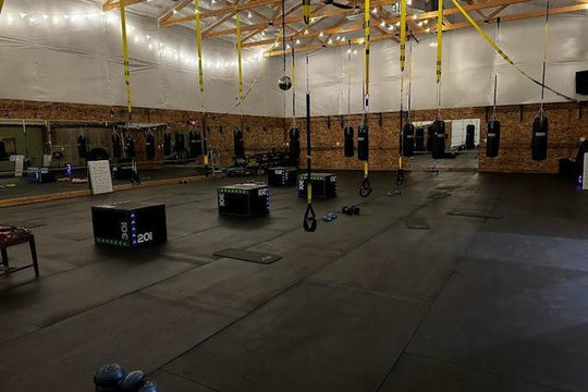 Image 1 from Eye Candee Fitness Studio partner gallery