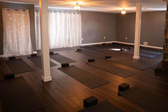 Image 3 from Mana Power Yoga partner gallery
