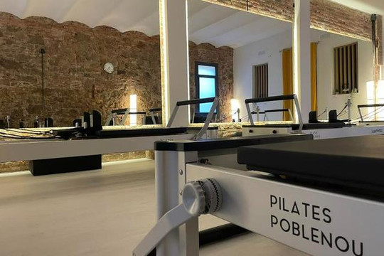 Imagen 2 de la galería del partner Pilates Poblenou Reformer - Llatzeret