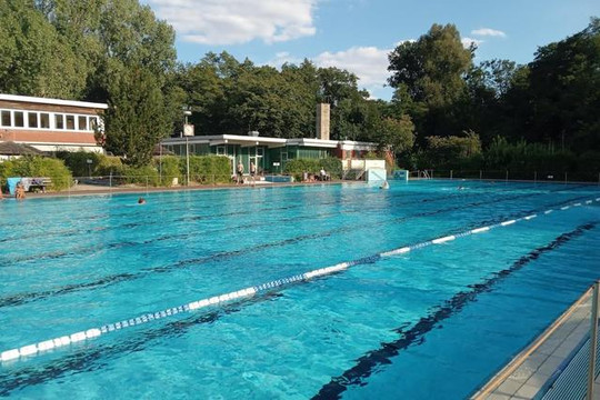 Bild 2 von Waldbad Partnergalerie