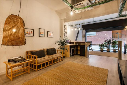 Imagen 1 de la galería del partner YogaOne Sants