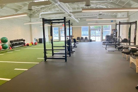 Image 3 from Evolution Physical Therapy and Fitness- La Brea partner gallery