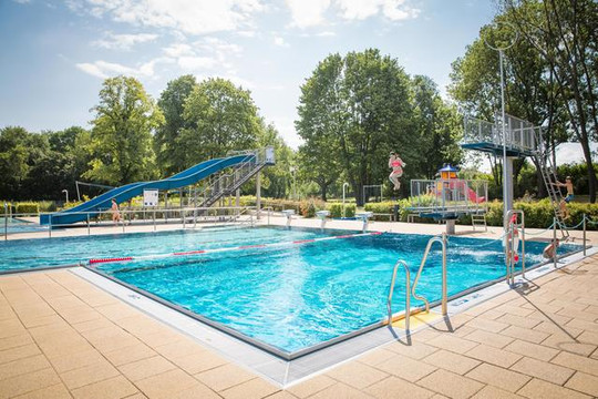 Bild 3 von Freibad Cotta Partnergalerie