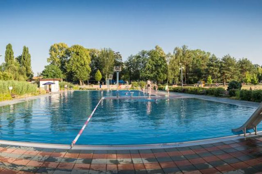 Bild 1 von Freibad Wostra Partnergalerie