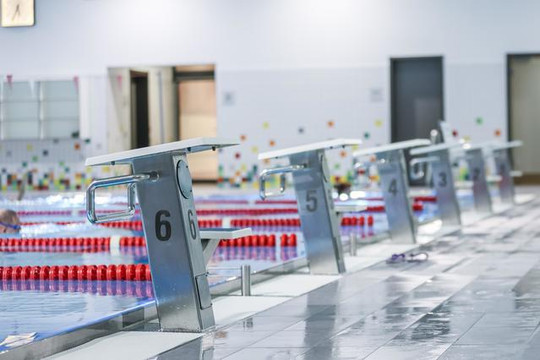 Bild 1 von Schwimmhalle Bühlau Partnergalerie
