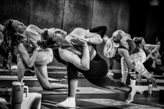 Image 3 from Y2 Yoga Dilworth partner gallery