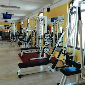 Immagine 1 dalla galleria del partner ASD NEVER BACK DOWN FITNESS CENTER