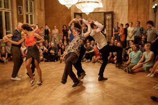 Bild 3 von Lindy Hop - Swing Tanz am Barmbek Partnergalerie
