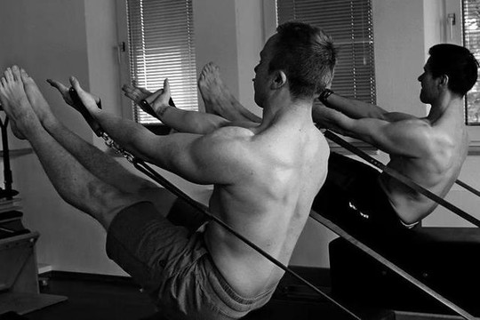 Bild 3 von Complete Pilates & Yoga Partnergalerie