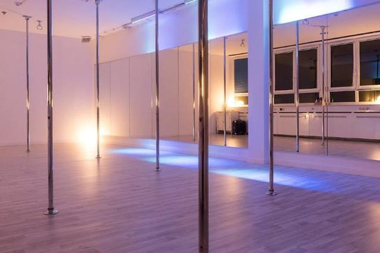 Bild 2 von UpsideDown Studio Bad Homburg Partnergalerie