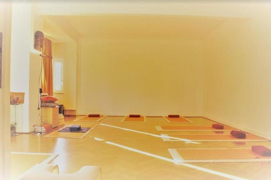 Bild 1 von Yoga Jaeger Düsseldorf Partnergalerie