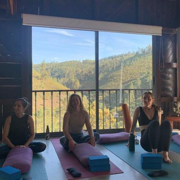 Image 3 from Oru Sutton: Yoga partner gallery