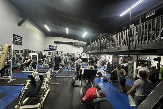 Image 3 from H&H 24 Hour Workout Center partner gallery