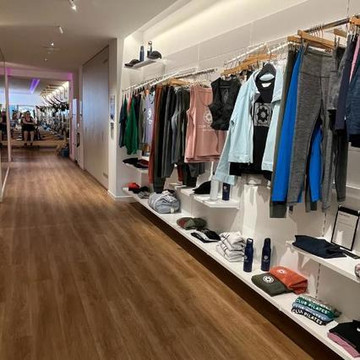 Imagem 1 da galeria do parceiro Club Pilates Poblenou (uso de calcetines antideslizantes obligatorio)